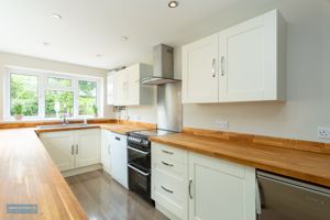 Kitchen- click for photo gallery